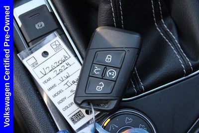 2024 Volkswagen Tiguan 2.0T SE R-Line Black