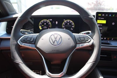 2025 Volkswagen Tiguan 2.0T SE R-Line Black