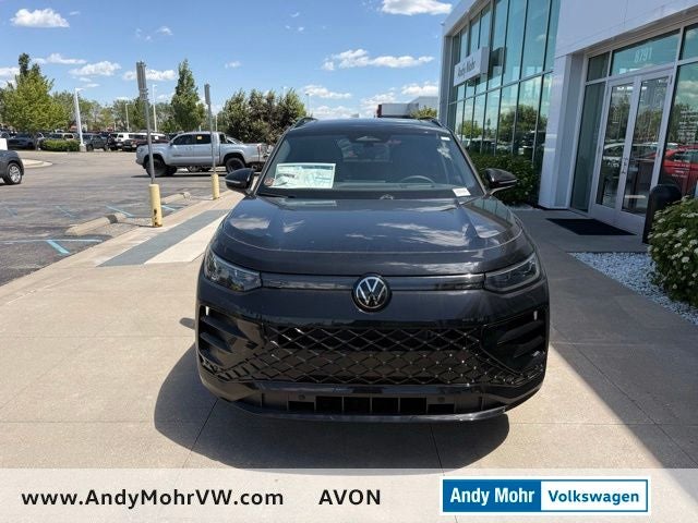 2026 Volkswagen Tiguan 2.0T SE R-Line Black