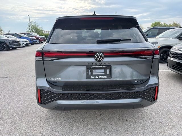 2026 Volkswagen Tiguan 2.0T SE R-Line Black