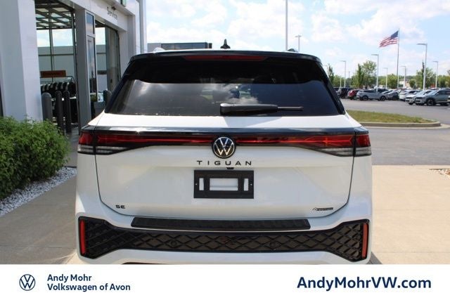 2026 Volkswagen Tiguan 2.0T SE R-Line Black