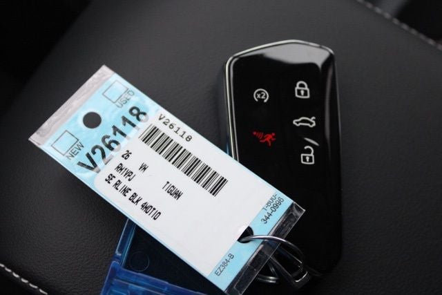 2026 Volkswagen Tiguan 2.0T SE R-Line Black