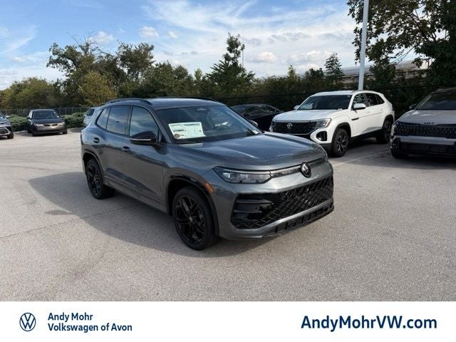 2026 Volkswagen Tiguan 2.0T SE R-Line Black