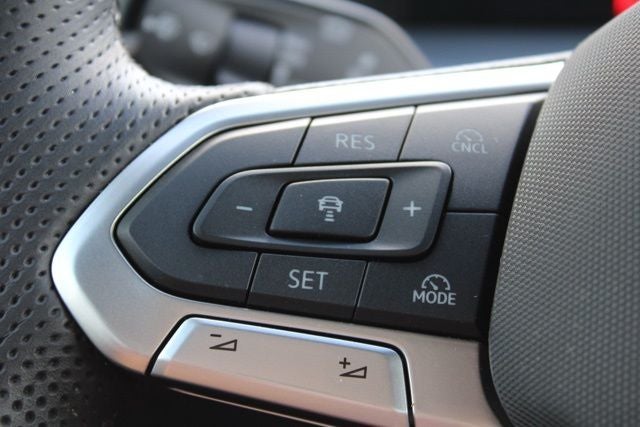 2025 Volkswagen Tiguan 2.0T SE R-Line Black