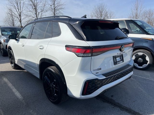 2026 Volkswagen Tiguan 2.0T SE R-Line Black