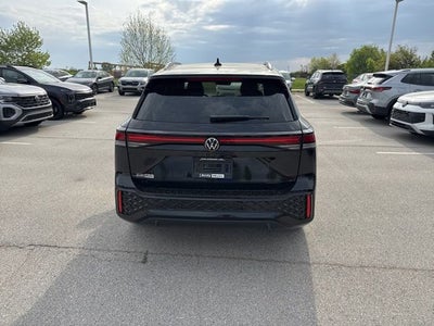 2026 Volkswagen Tiguan 2.0T SE R-Line Black