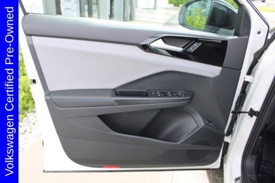 2024 Volkswagen Taos 1.5T SE Black