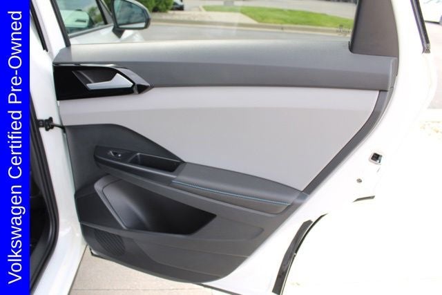 2024 Volkswagen Taos 1.5T SE Black