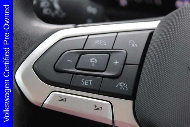 2024 Volkswagen Taos 1.5T SE Black