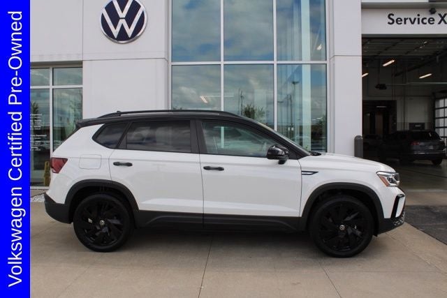 2024 Volkswagen Taos 1.5T SE Black