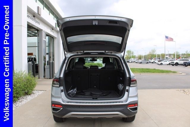 2025 Volkswagen Taos 1.5T SE