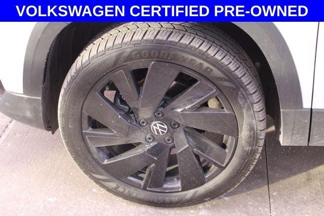 2024 Volkswagen Taos 1.5T SE