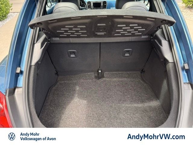 2016 Volkswagen Beetle 1.8T SE