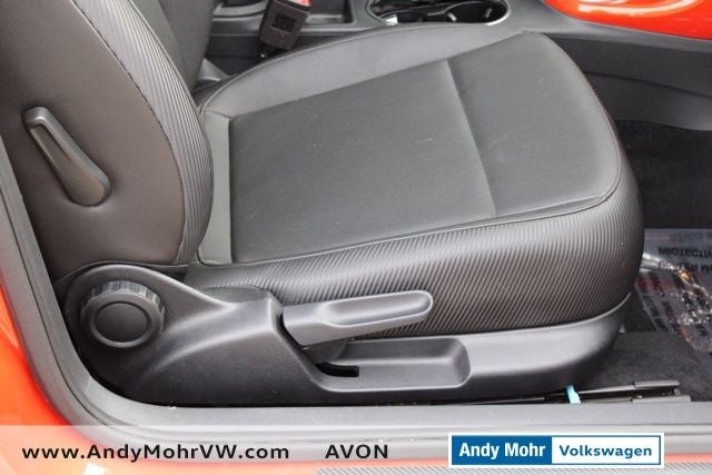 2019 Volkswagen Beetle 2.0T SE