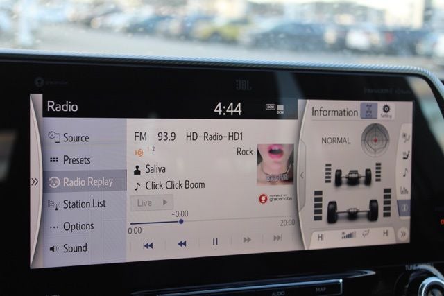 2022 Toyota Highlander Hybrid Platinum