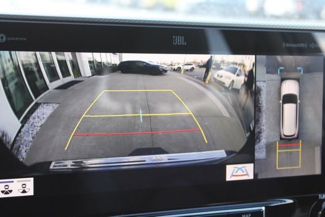 2022 Toyota Highlander Hybrid Platinum