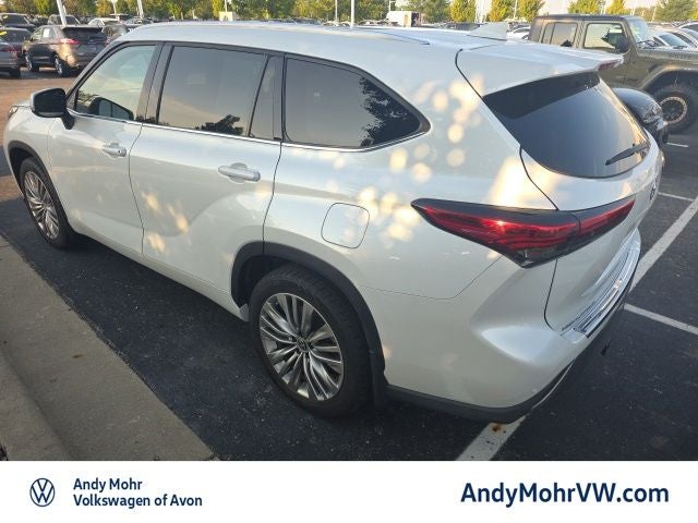 2022 Toyota Highlander Platinum