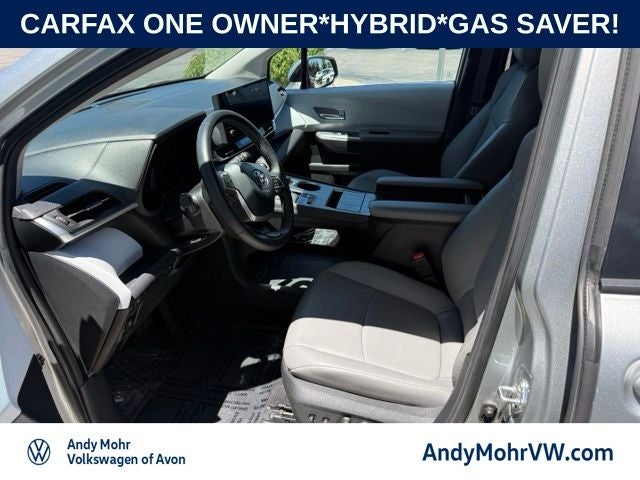 2025 Toyota Sienna XLE 8 Passenger