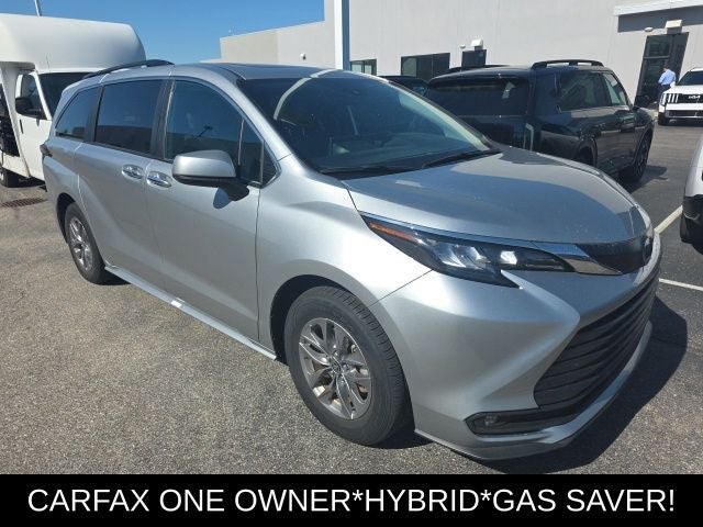 2025 Toyota Sienna XLE 8 Passenger