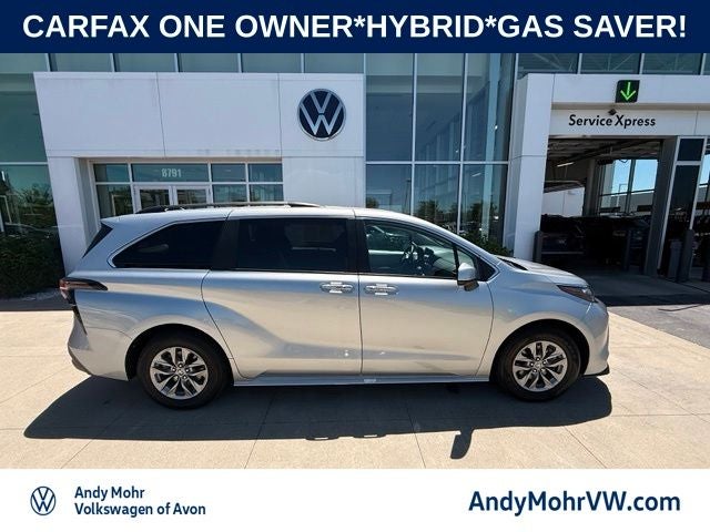 2025 Toyota Sienna XLE 8 Passenger