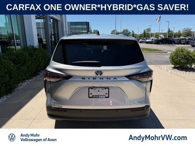 2025 Toyota Sienna XLE 8 Passenger
