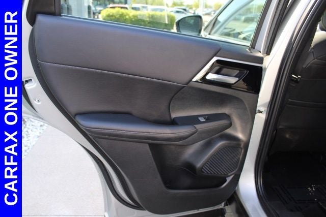 2023 Mitsubishi Outlander SE