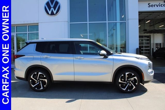 2023 Mitsubishi Outlander SE